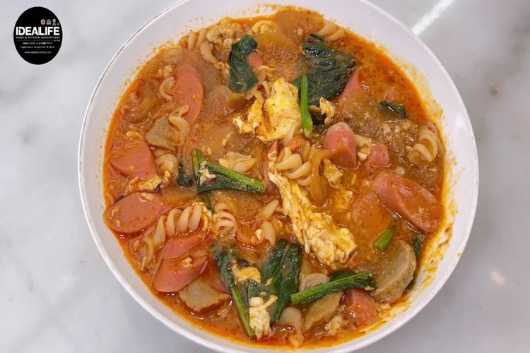 Makanan Pedas Viral di Bandung yang Bikin Lidah Meledak